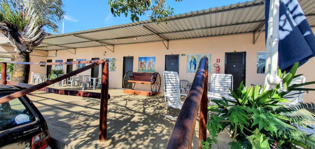 Pousada Romeiros Do Pai Eterno - Santuario Basilica De Trindade Trindade  Kültér fotó